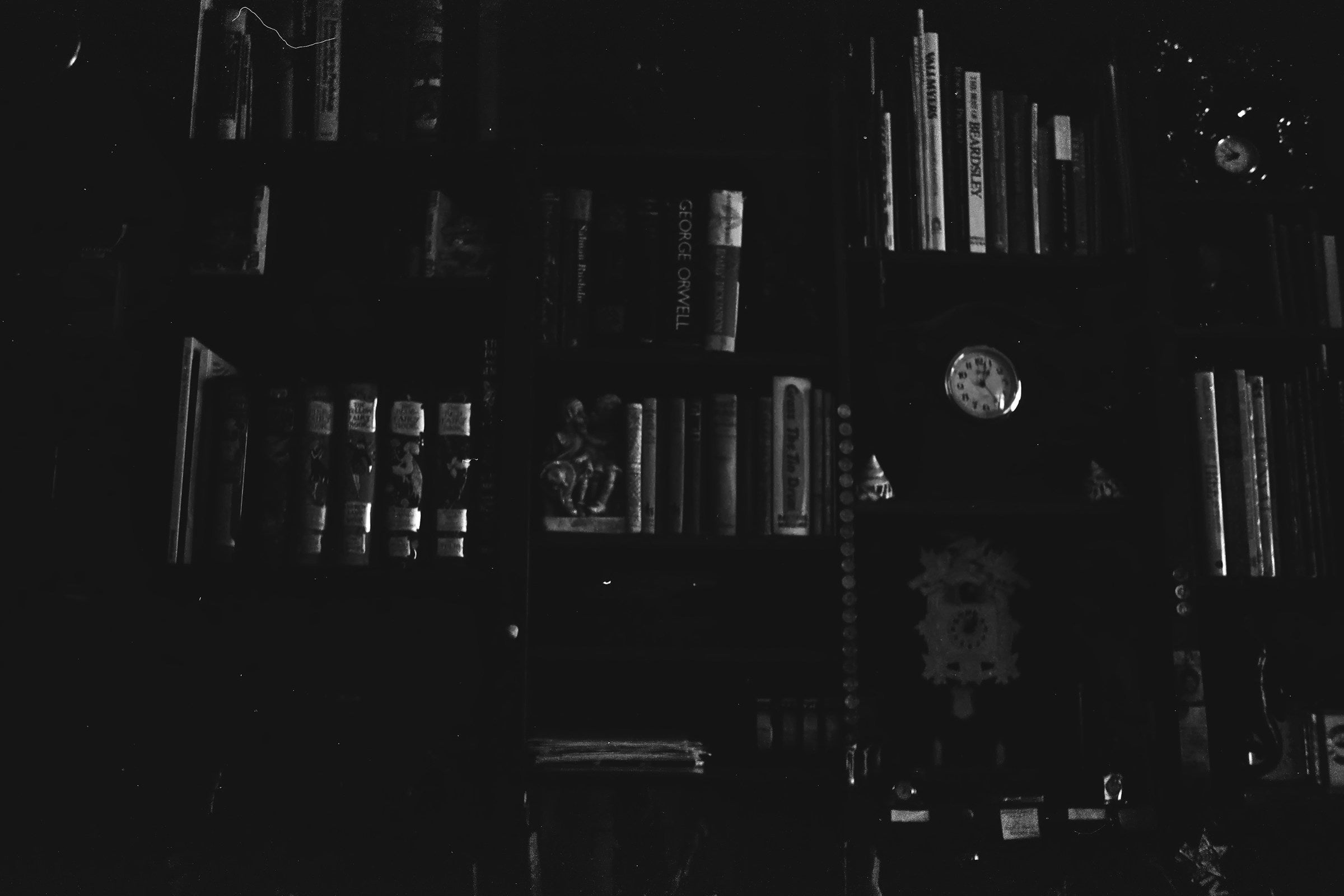 Decorating Your Home Gothic Flair for Horror Fans Agnès Maelström
