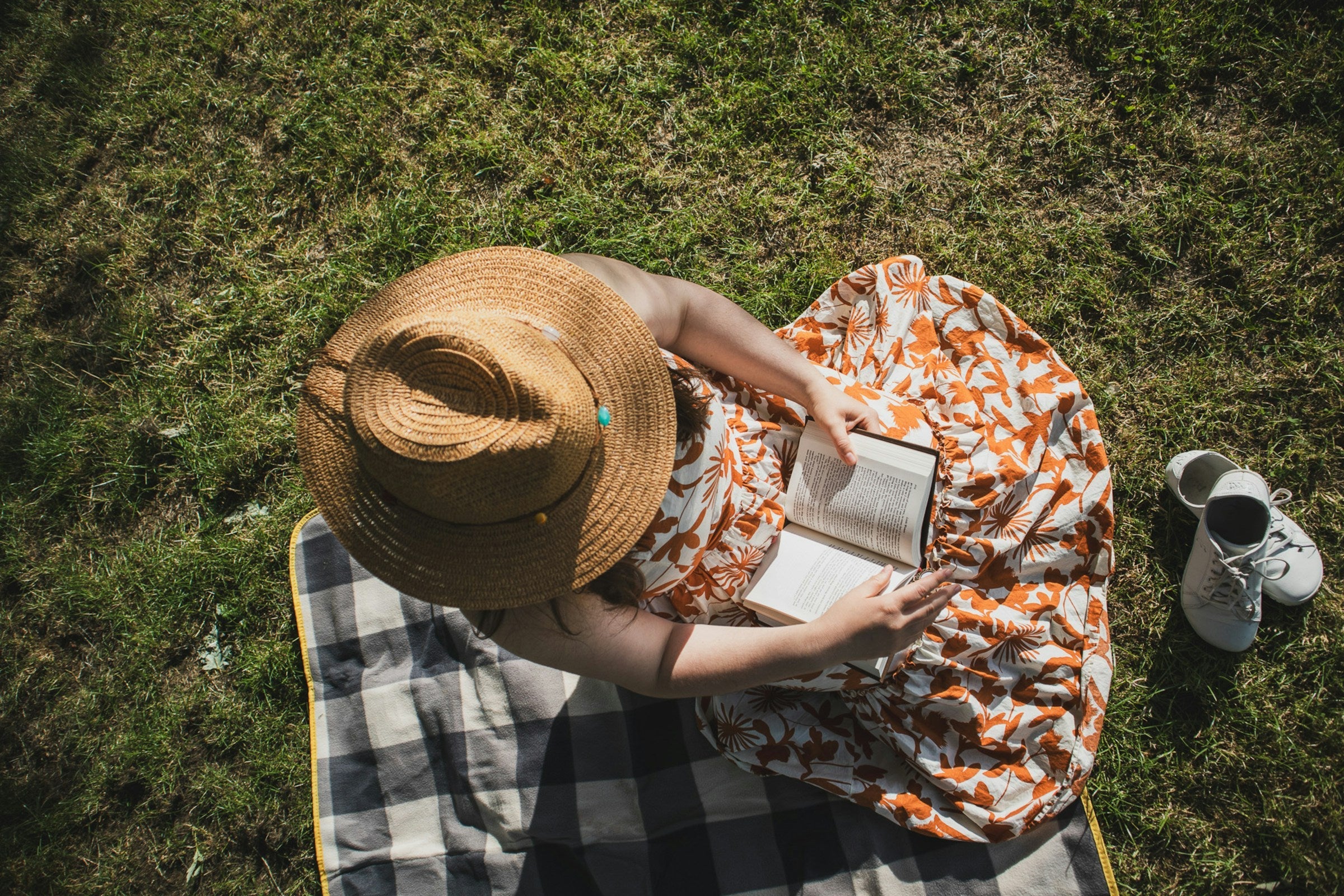 Bibliotherapy: It's Time to Start a Self-Growth Journey! Agnès Maelström Porcelain Novel